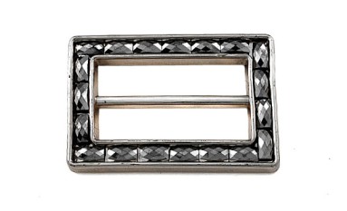 BUCKLE WITH STONES