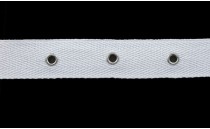TWILL TAPE  EYELET TO MIDDLE PER 4 CM.