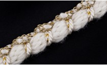 TRIMMING BRAID WITH GOLD METAL YARN