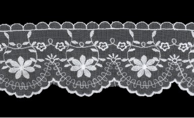 LACE TULLE EMBROIDERY WITH YARN RELAX