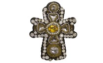 MOTIF CROSS EMBROIDERY WITH STRASS AND STONES