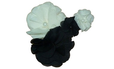 FLOWER PIN ORGANZA WITH PEARLS
