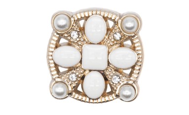 BUTTON METAL WITH ENAMEL WHITE AND PEARL WITH SHAN