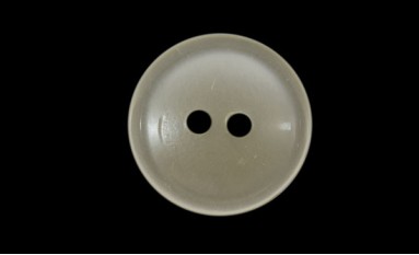 BUTTON PEARL 2 HOLES