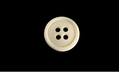 BUTTON POLYESTER PEARLE 4 HOLES